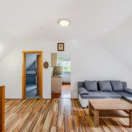 Apartment Pr' Stajercu With Free Onsite Parking Bovec Εξωτερικό φωτογραφία