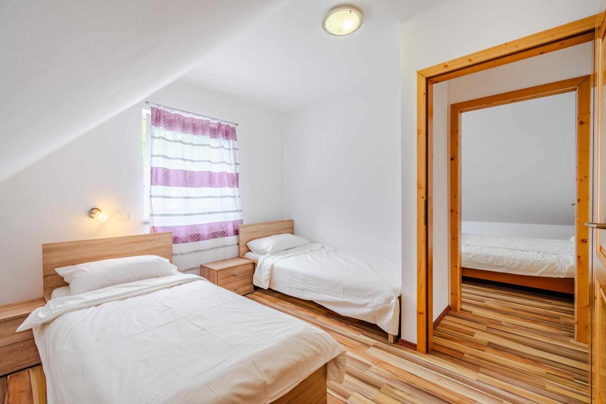 Apartment Pr' Stajercu With Free Onsite Parking Bovec Εξωτερικό φωτογραφία