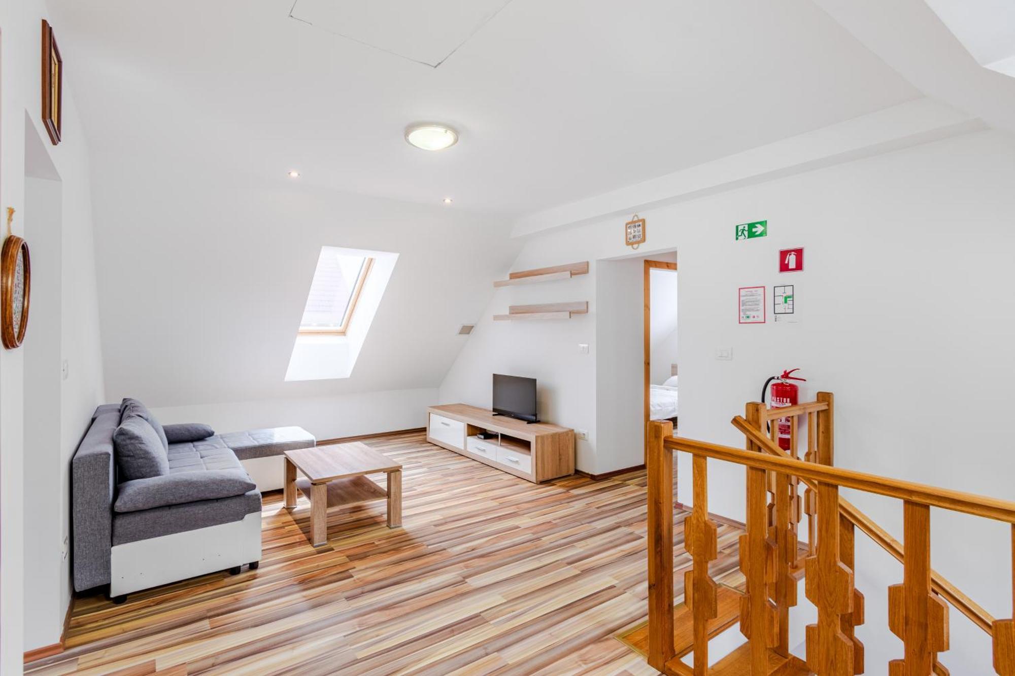 Apartment Pr' Stajercu With Free Onsite Parking Bovec Εξωτερικό φωτογραφία